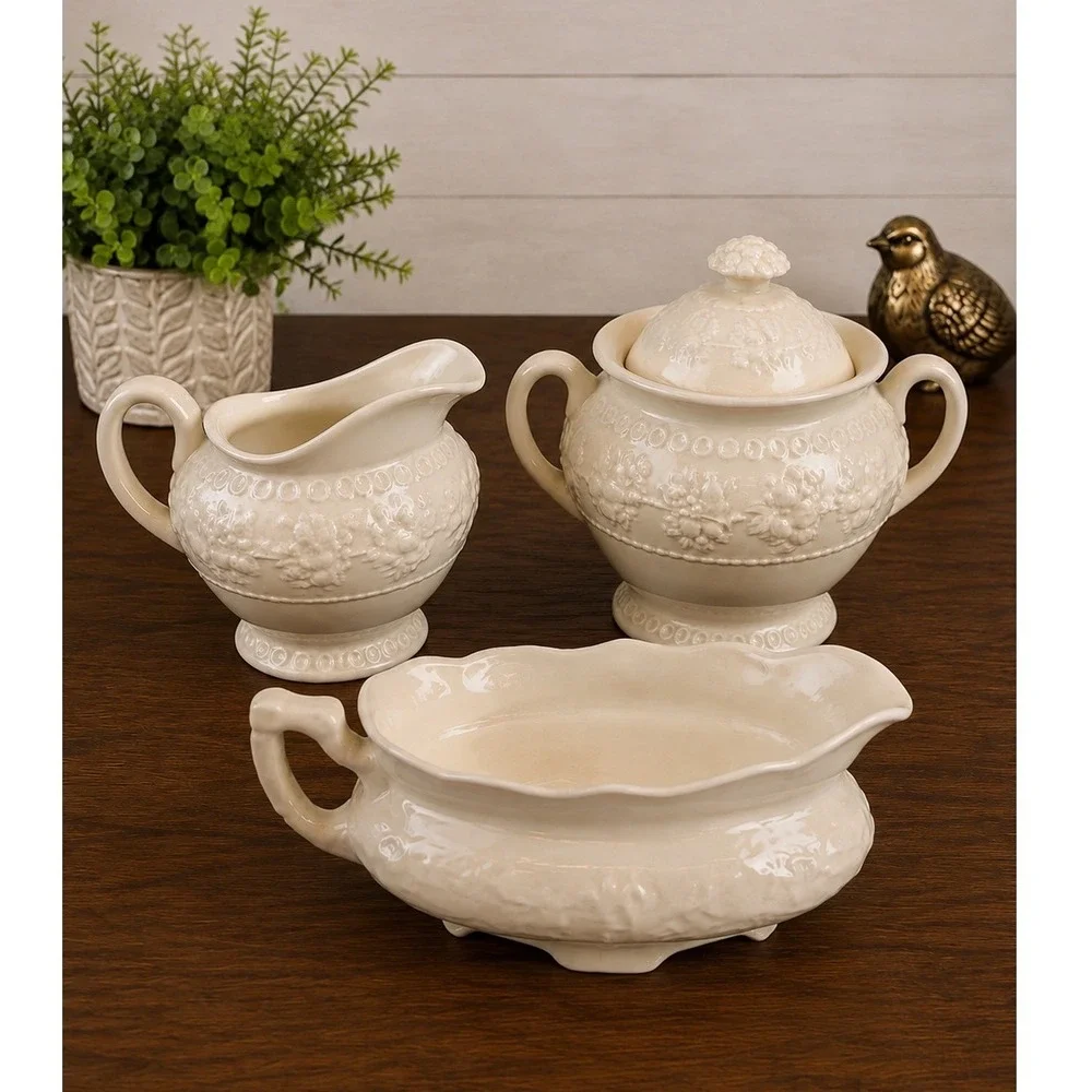 1960's Wedgwood Etruria Barlaston Wellesley Creamer, Sugar Bowl & Gravy Boat Set